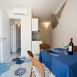 Apart Otel - Mare Pomonte