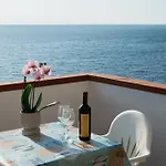 - Mare Apart Otel