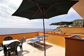 - Mare 3* بومونته