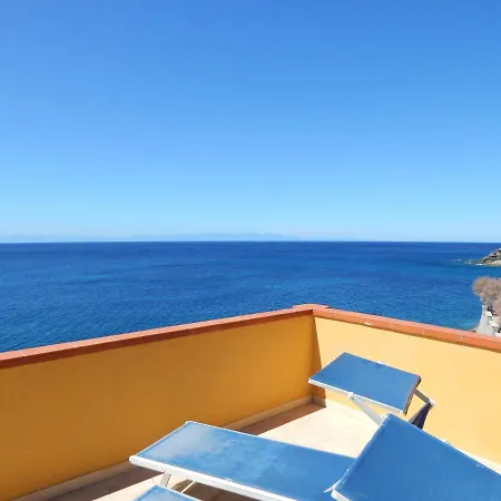 - Mare 3* ポモンテ