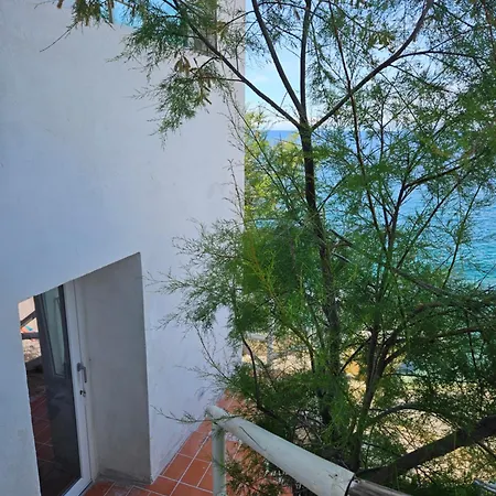 - Mare 3* Pomonte